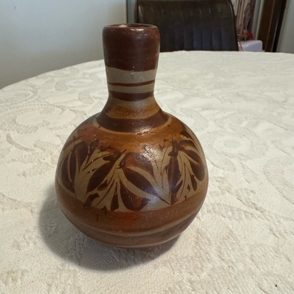 Vintage‎ 6” Handcrafted Brown Vase made in Mexico